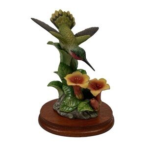 Ruby-Throated Hummingbird By John James Audubon Porcelain Figurine Vintage 1982